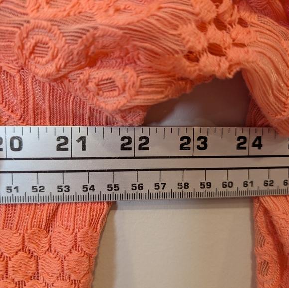 Rabbit Rabbit Rabbit Design Women’s Size 18 Coral Lace Overlay Sheath Dress - Picture 8 of 9